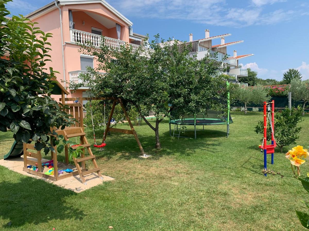 Apartments Rosa Умаг Экстерьер фото